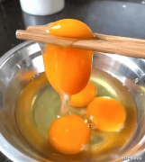 这届315最先“塌房”的不是零食是我们餐桌上的